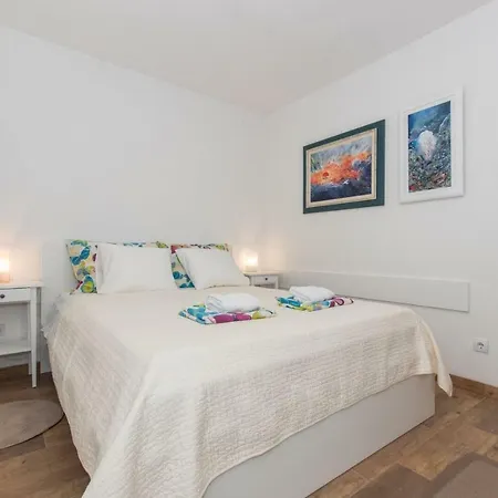 Summer Makarska * Makarska