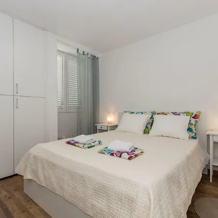 Summer Makarska Apartment